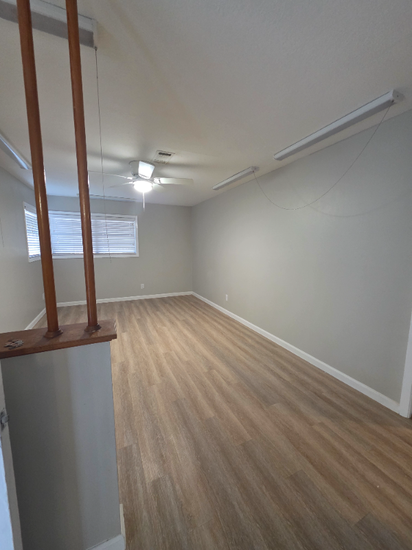 706 Mark St - Photo 2 of 19