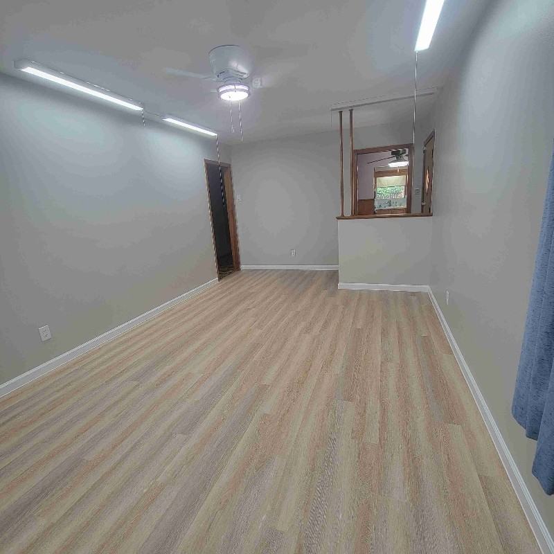 706 Mark St - Photo 3 of 19