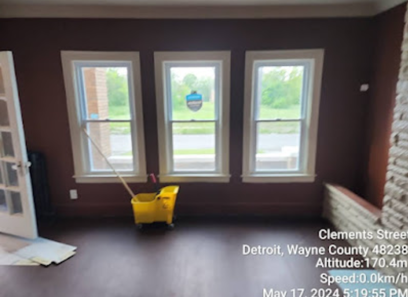 4045 Clements St - Photo 5 of 17