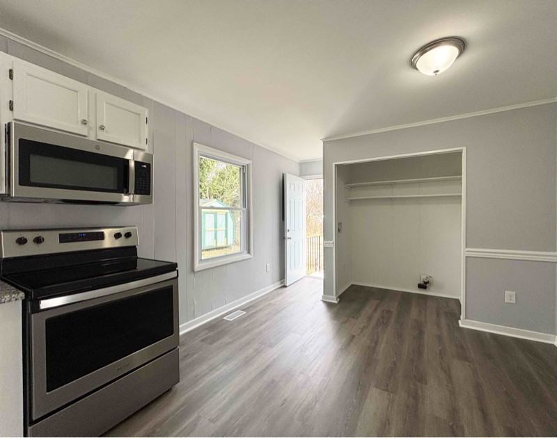 23 St John Ct - Photo 6 of 14