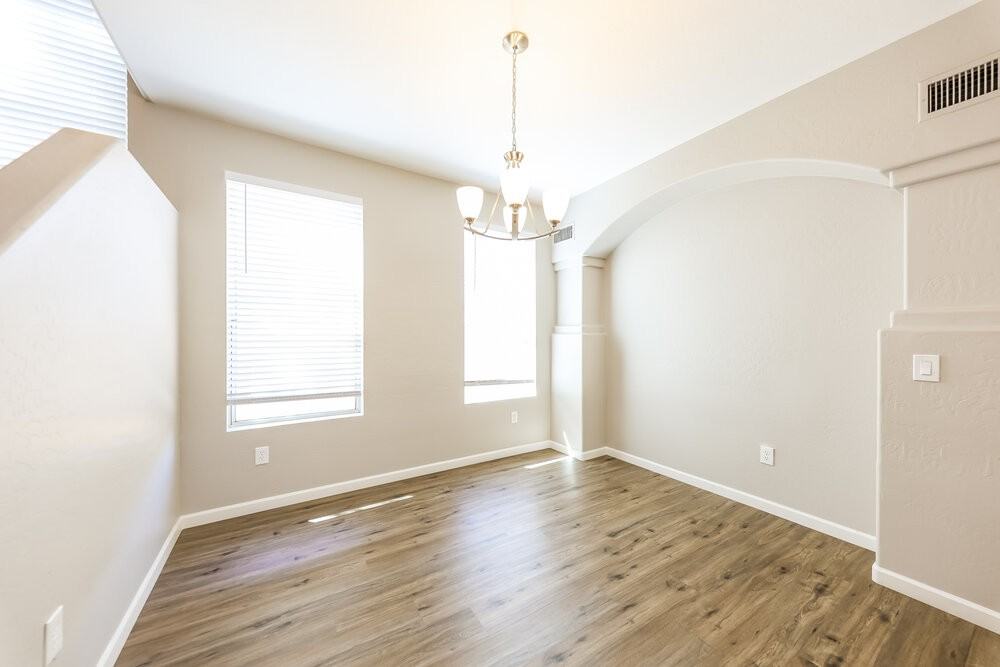 13416 W Peck Dr - Photo 7 of 20