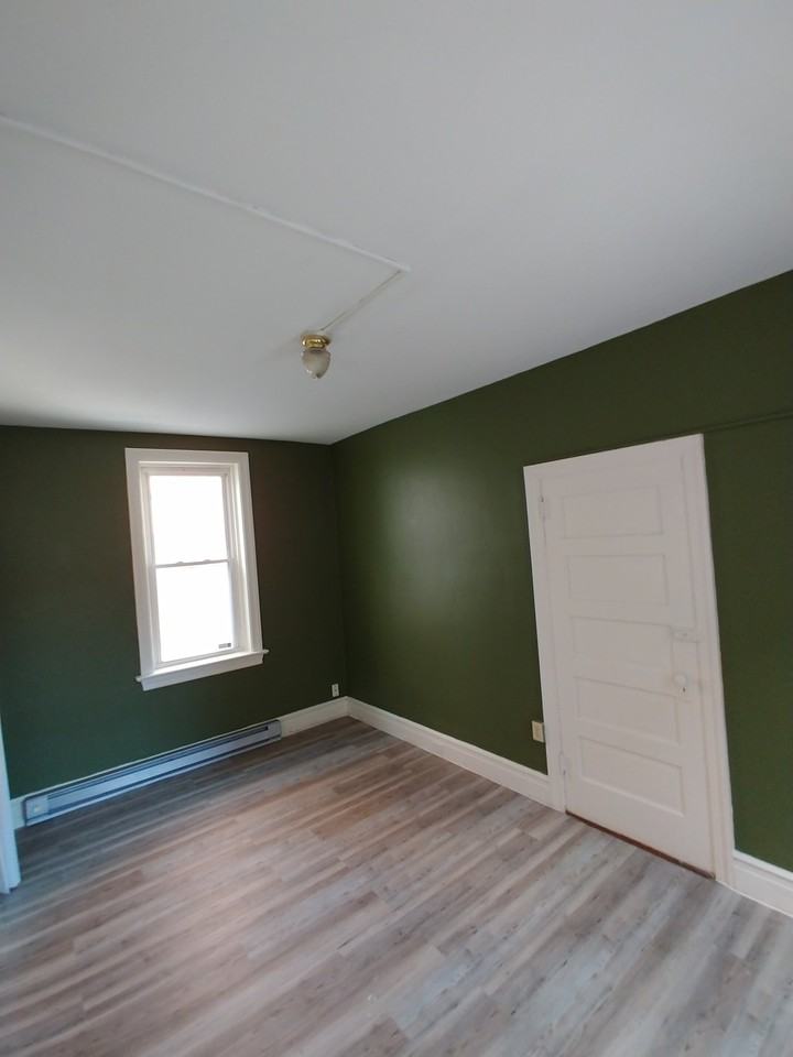 707 N 2nd St #2 - Photo 4 of 8