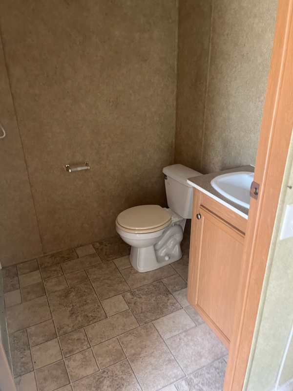 205 Delta Aire Dr - Photo 4 of 8