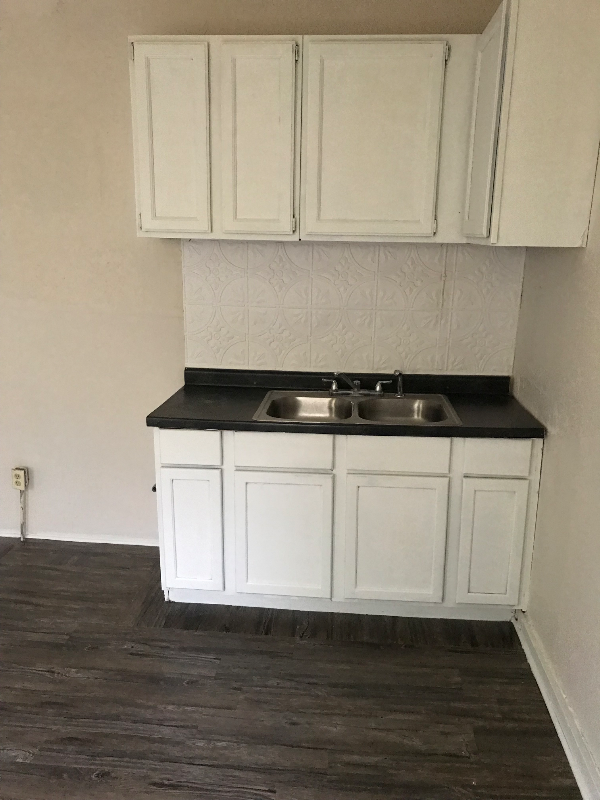 3371 N 25th St #3 - Photo 2 of 6