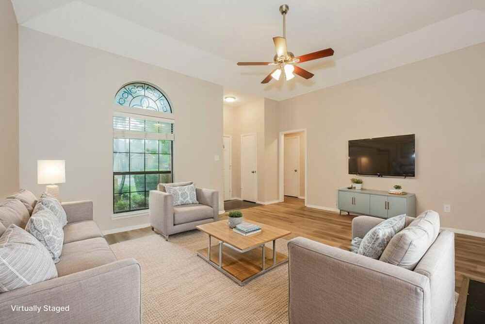 508 Pleasant Valley Dr - Photo 3 of 19