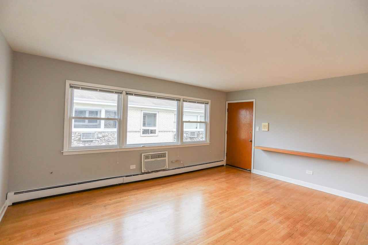 8614 W Berwyn Ave #3 - Photo 5 of 16