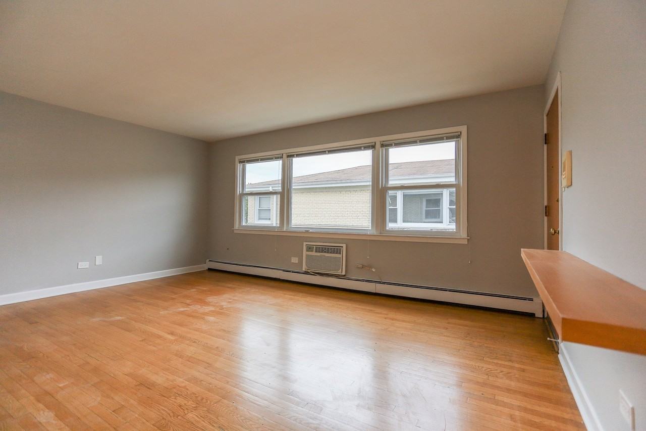 8614 W Berwyn Ave #3 - Photo 6 of 16