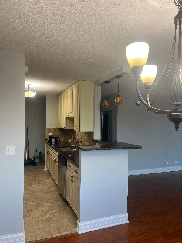 2200 S Stewart Ave #2A - Photo 3 of 15