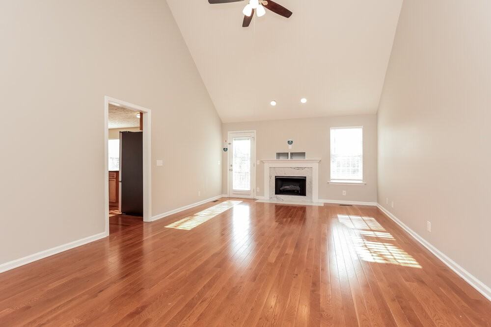 7136 Legacy Dr - Photo 5 of 19