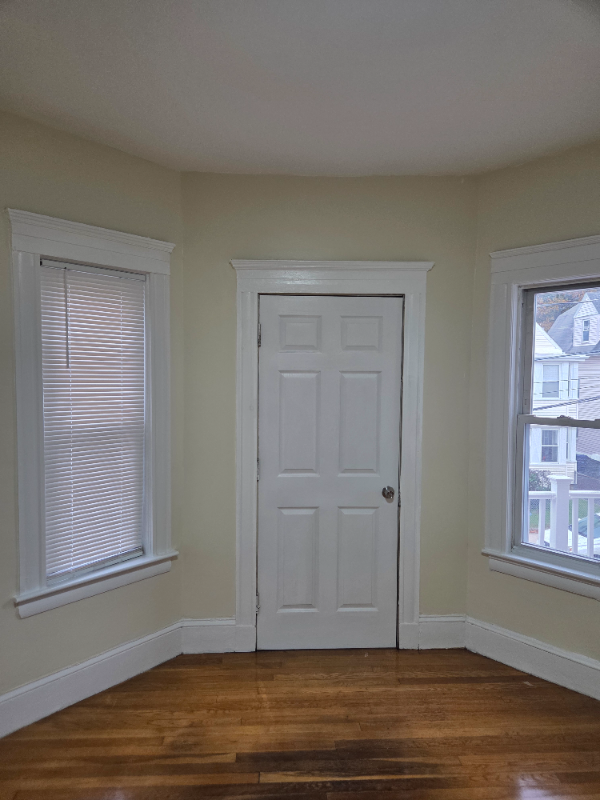 82 Brent St - Photo 3 of 14