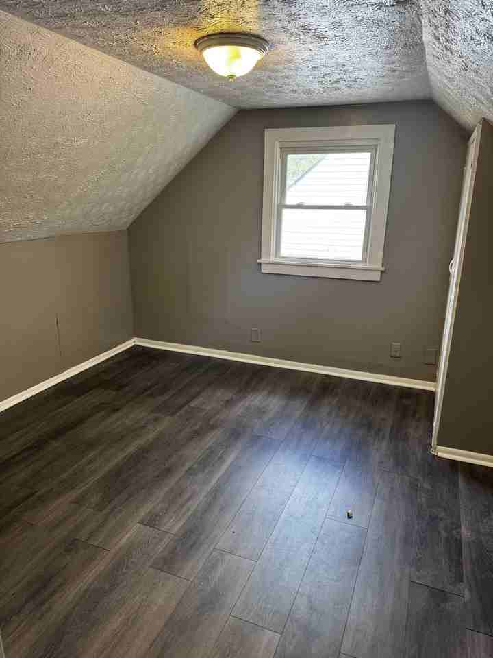 4076 Prescott Ave - Photo 6 of 19