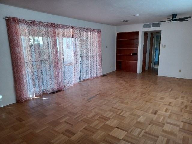 3009 Delano Pl Ne - Photo 6 of 15