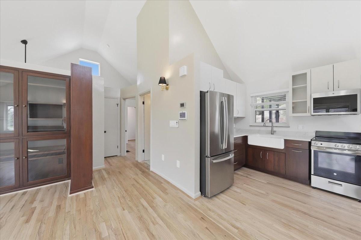 7248 Rita Ln - Photo 4 of 20