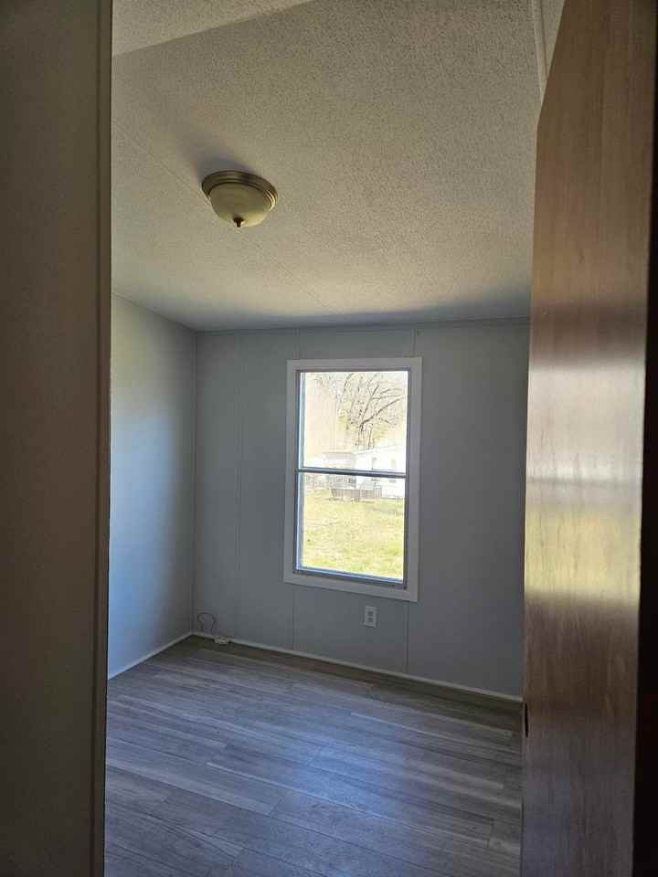 935 Calvert Dr #0 - Photo 4 of 6