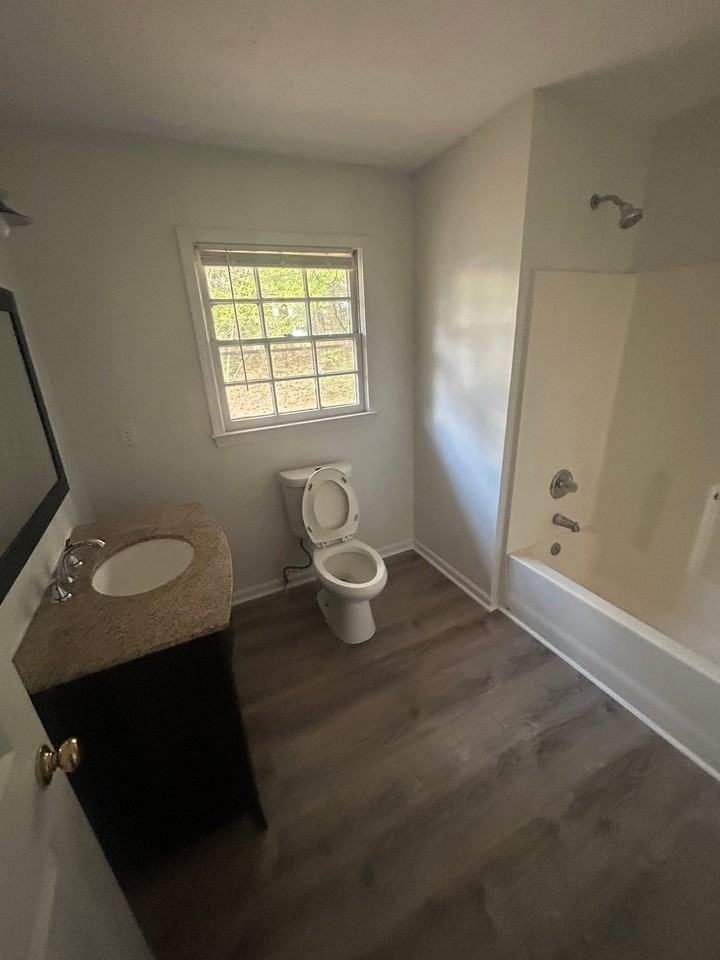 15 Mona Pl - Photo 6 of 8