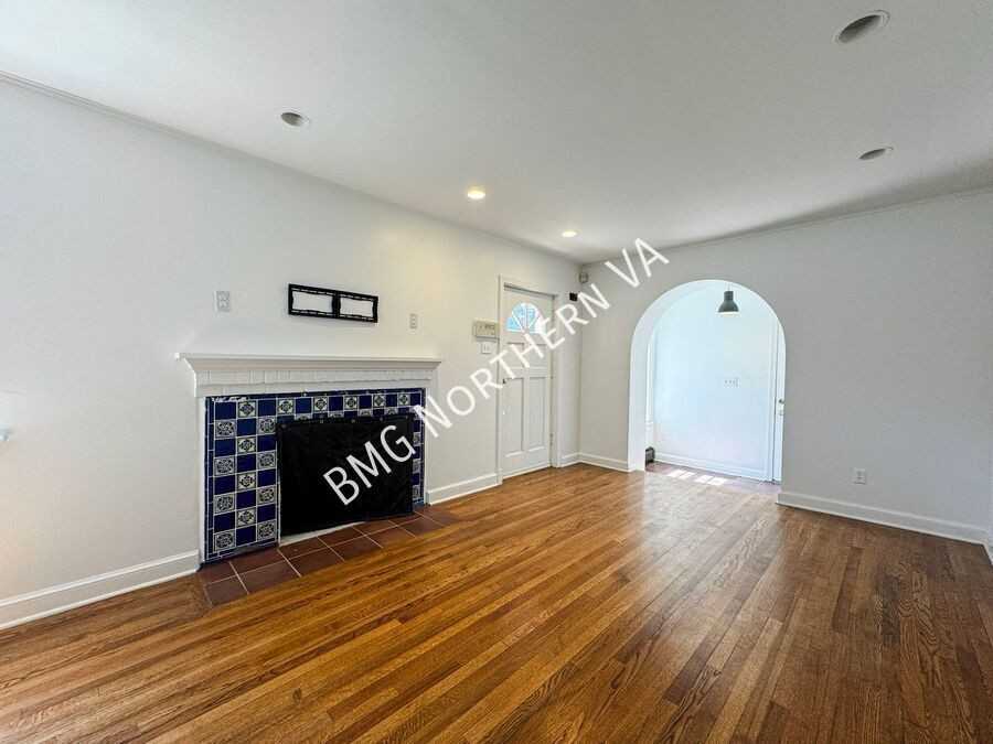 6600 Braddock Rd - Photo 3 of 37