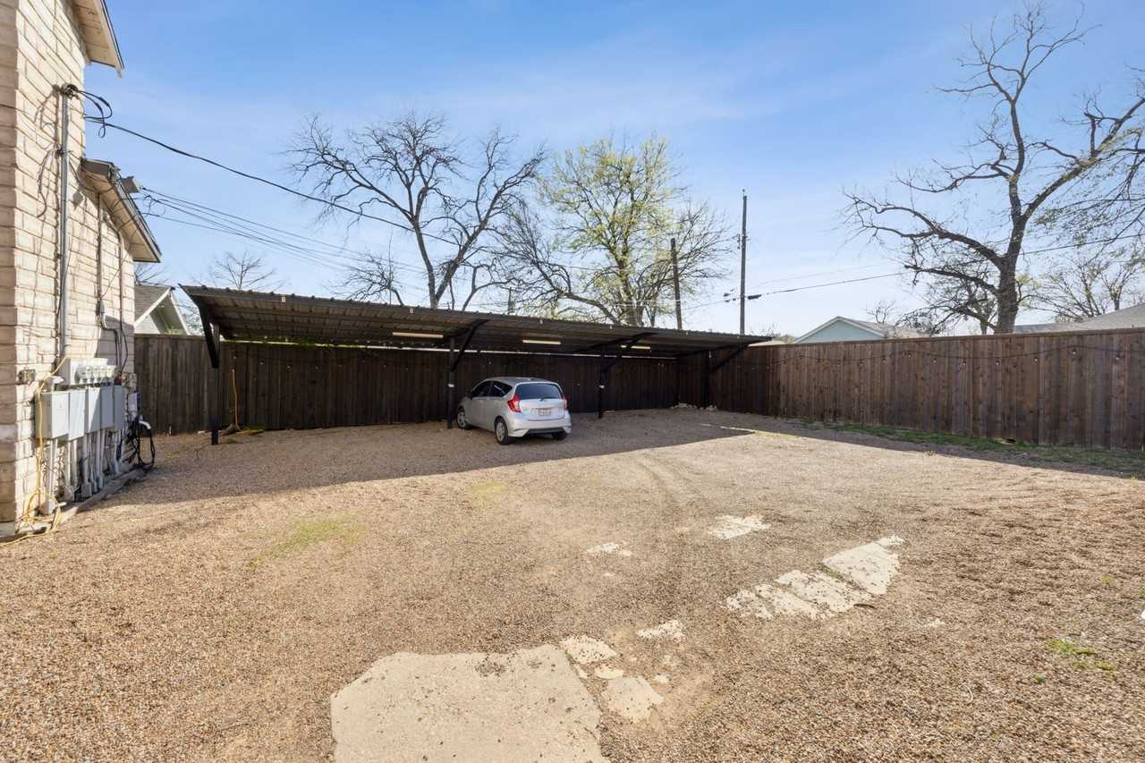 605 S Oak Cliff Blvd #4 - Photo 5 of 5