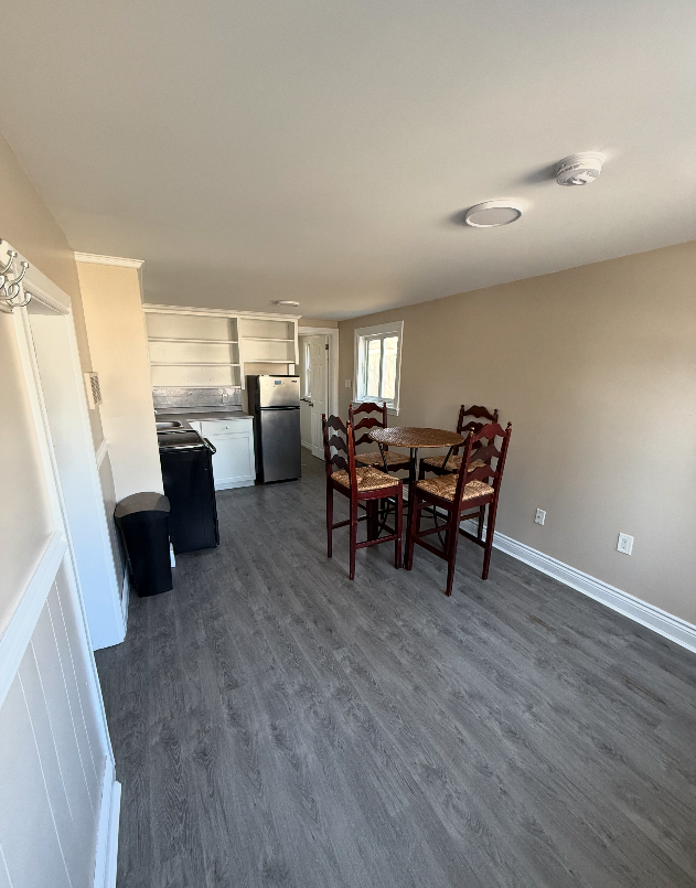 315 Collingwood St - Photo 2 of 8