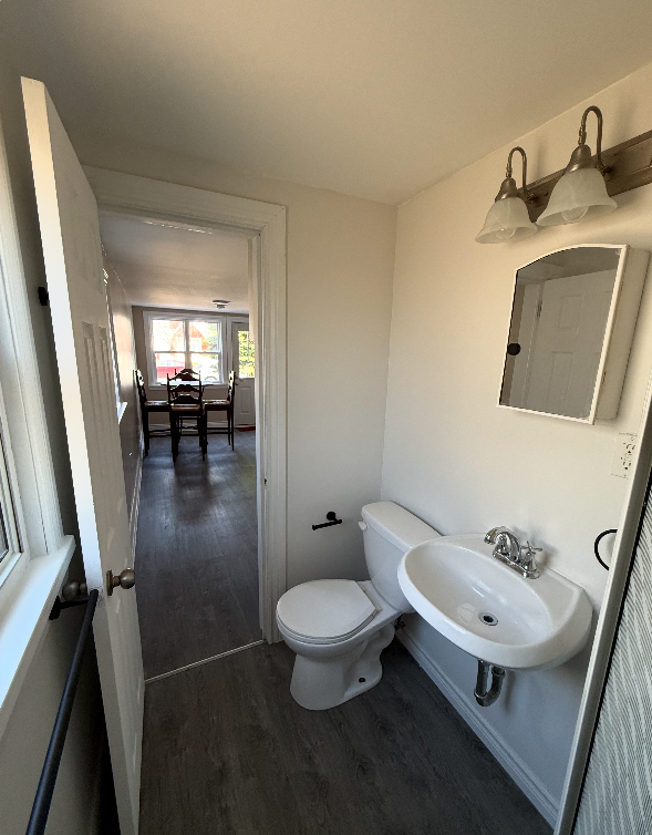 315 Collingwood St - Photo 7 of 8