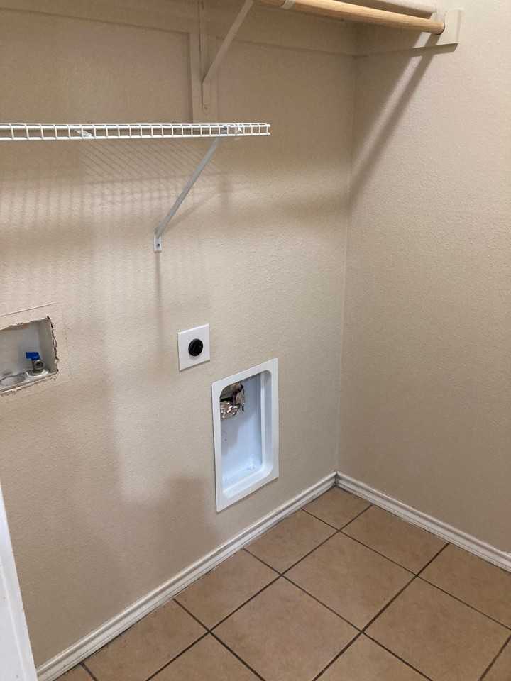 3157 Rockwell Ln - Photo 6 of 14