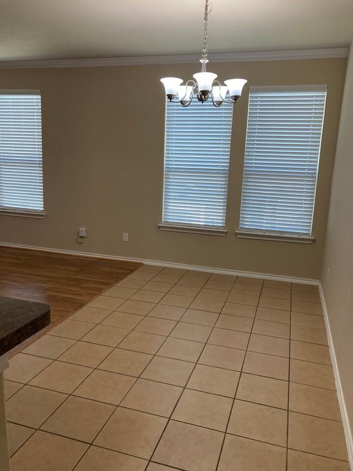 3157 Rockwell Ln - Photo 7 of 14