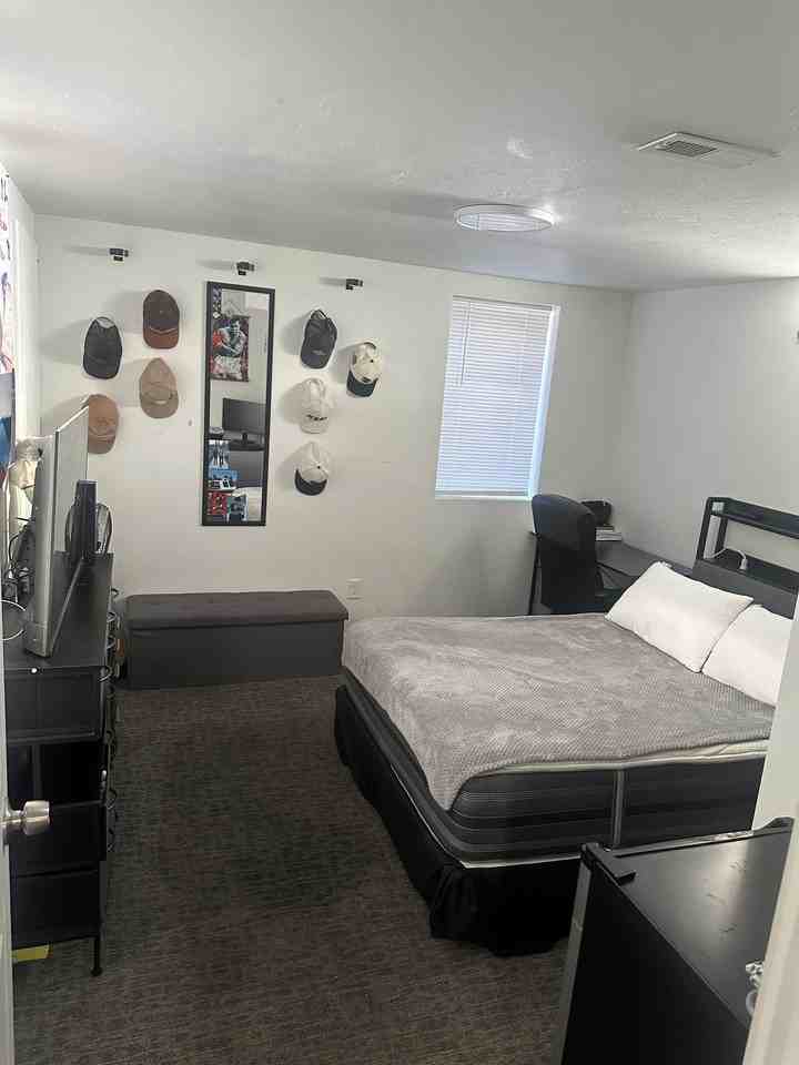 1940 N 6th St - Photo 7 of 11