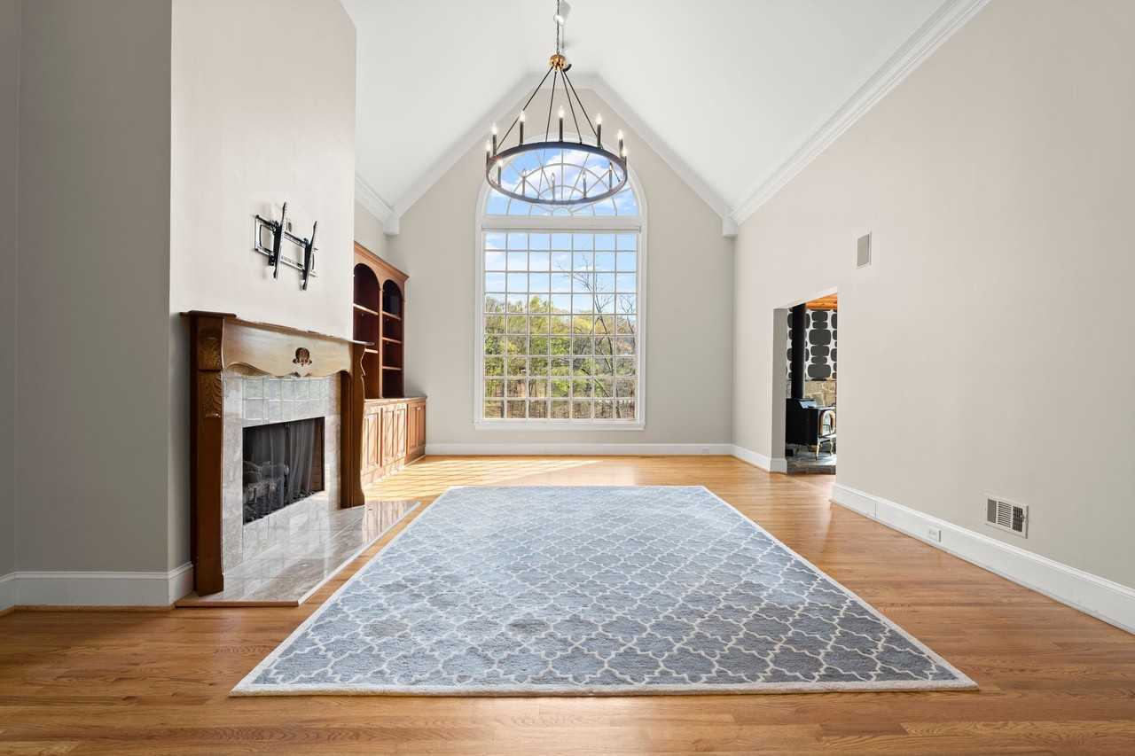 845 Cold Harbor Dr - Photo 7 of 50