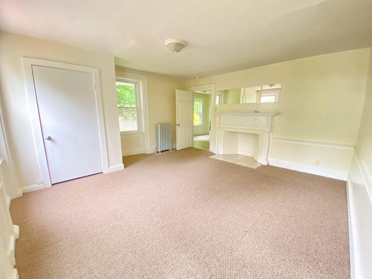 147 Union St #1F - Photo 3 of 10