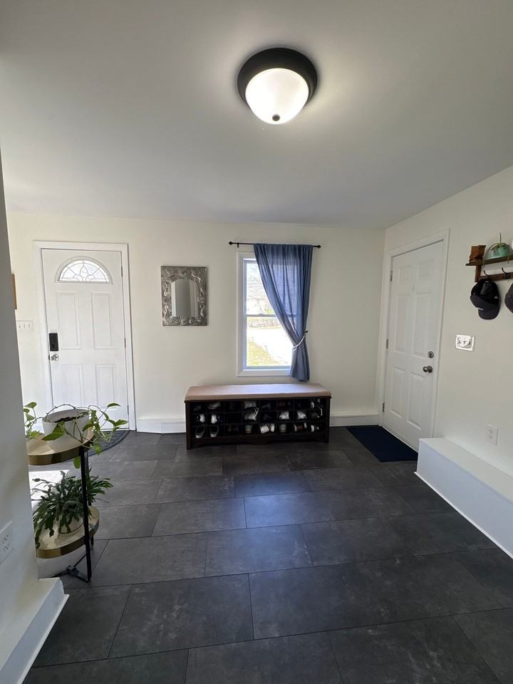 8 Carter Rd - Photo 3 of 20