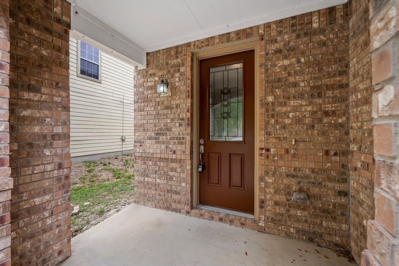 4430 Stetson Park - Photo 3 of 17