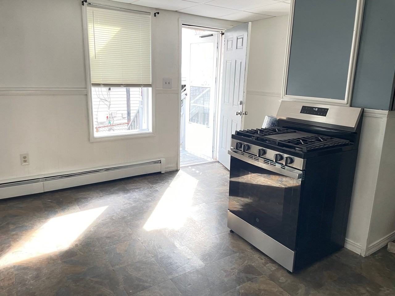 99 Beach St #0 - Photo 3 of 10