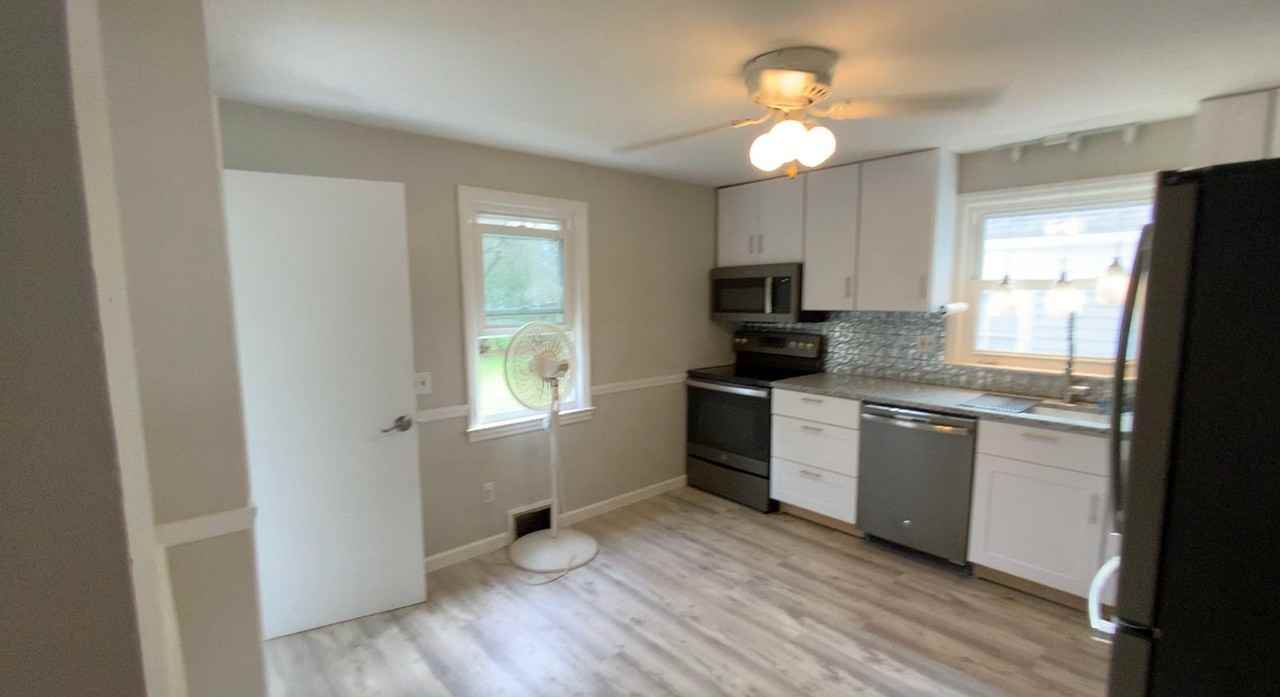 73 Kenway Dr - Photo 5 of 13