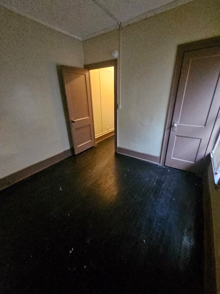 797 Ogden Ave - Photo 3 of 17
