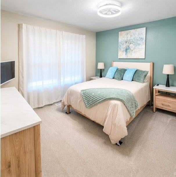 630 Hamlin Pl - Photo 2 of 5