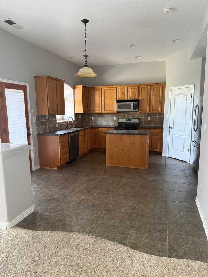 4852 Petra Pointe Cir Nw - Photo 4 of 12