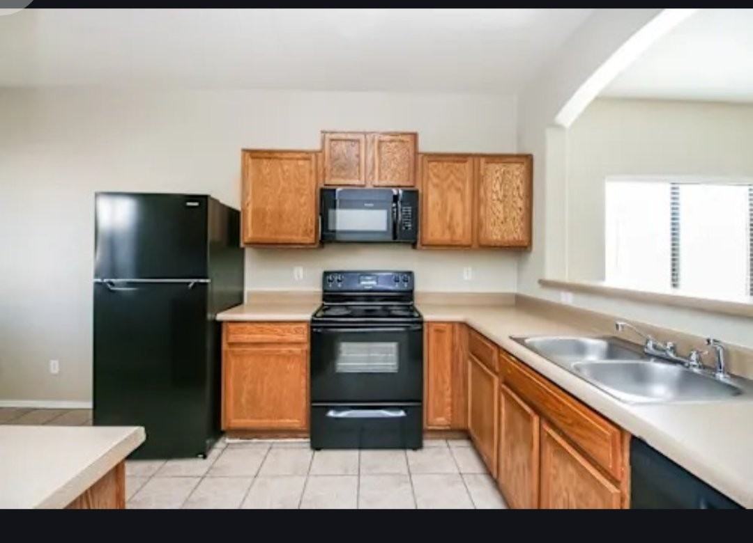 9072 W Hidalgo Ave - Photo 2 of 13