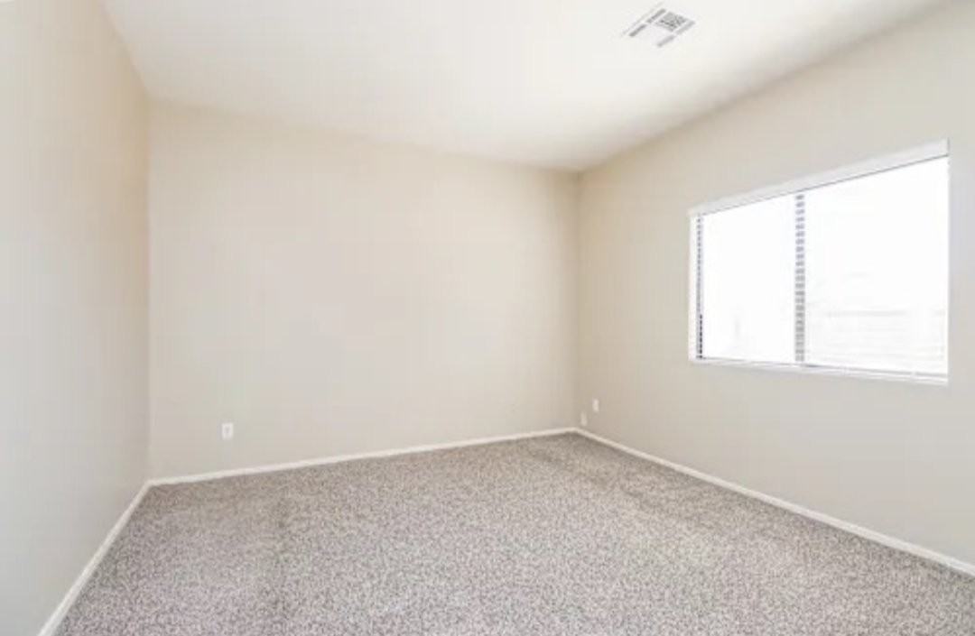 9072 W Hidalgo Ave - Photo 4 of 13