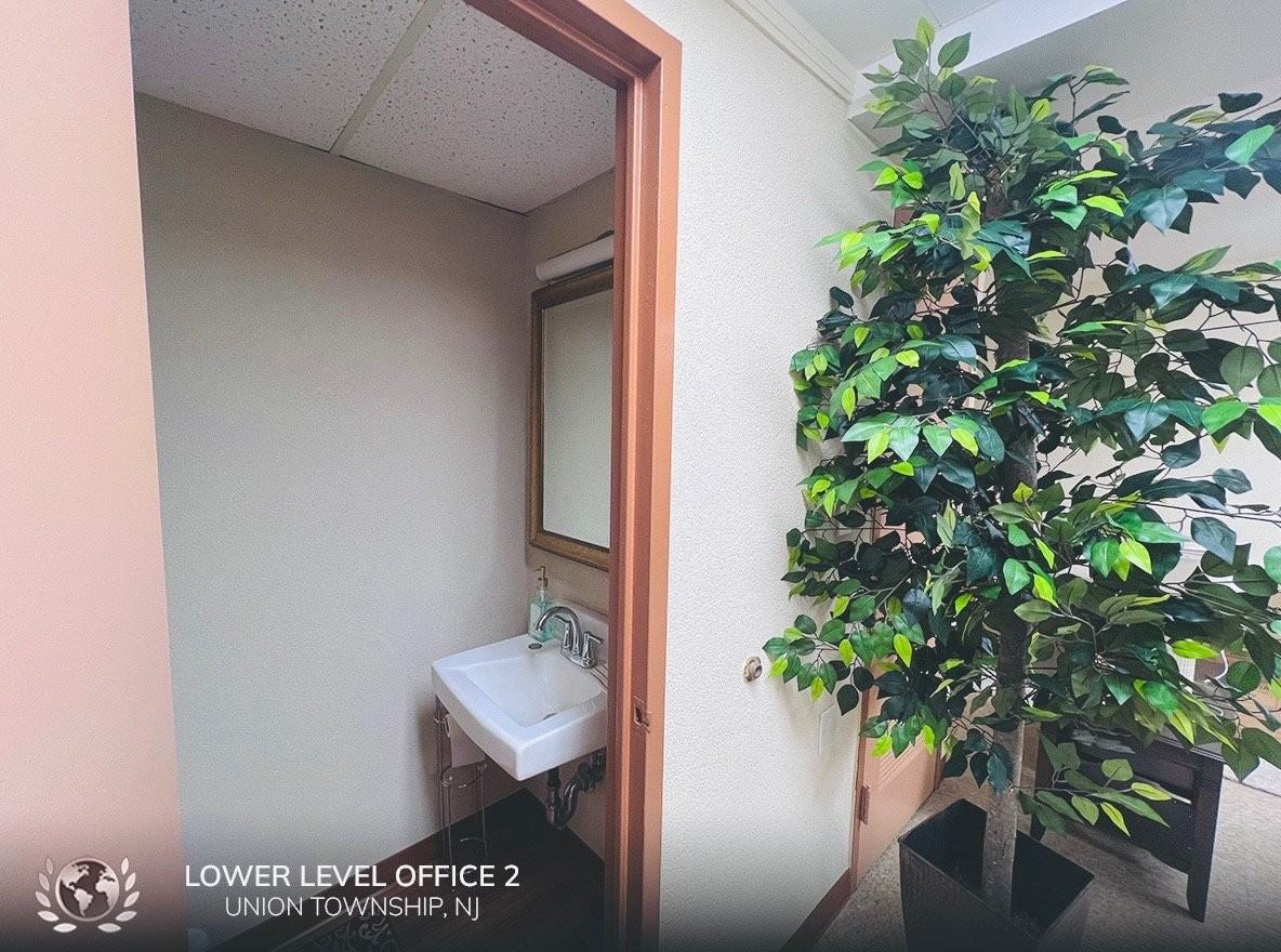 301 Tucker Ave - Photo 7 of 10