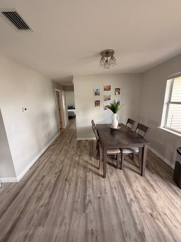 1430 W Schwartz Blvd - Photo 4 of 11