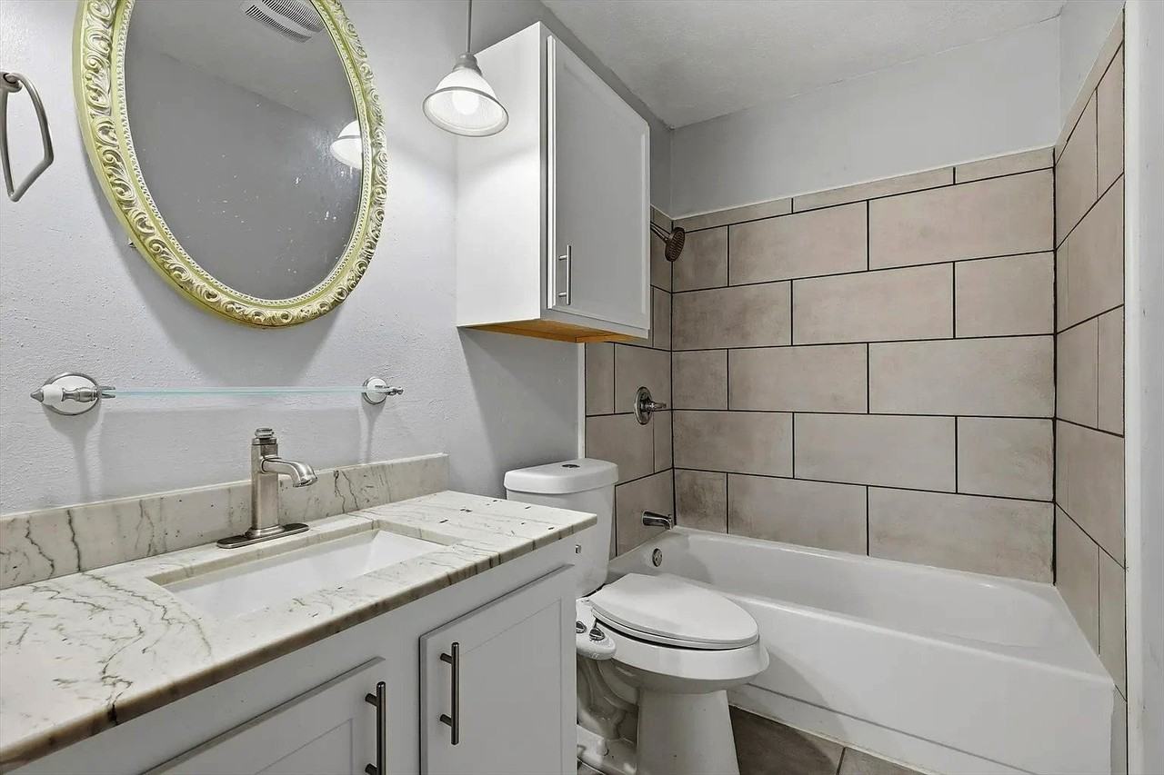 2705 Treeview Dr - Photo 4 of 15