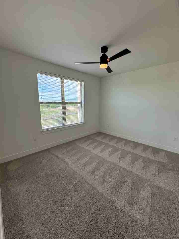 2343 Portman Ave #4107 - Photo 4 of 11