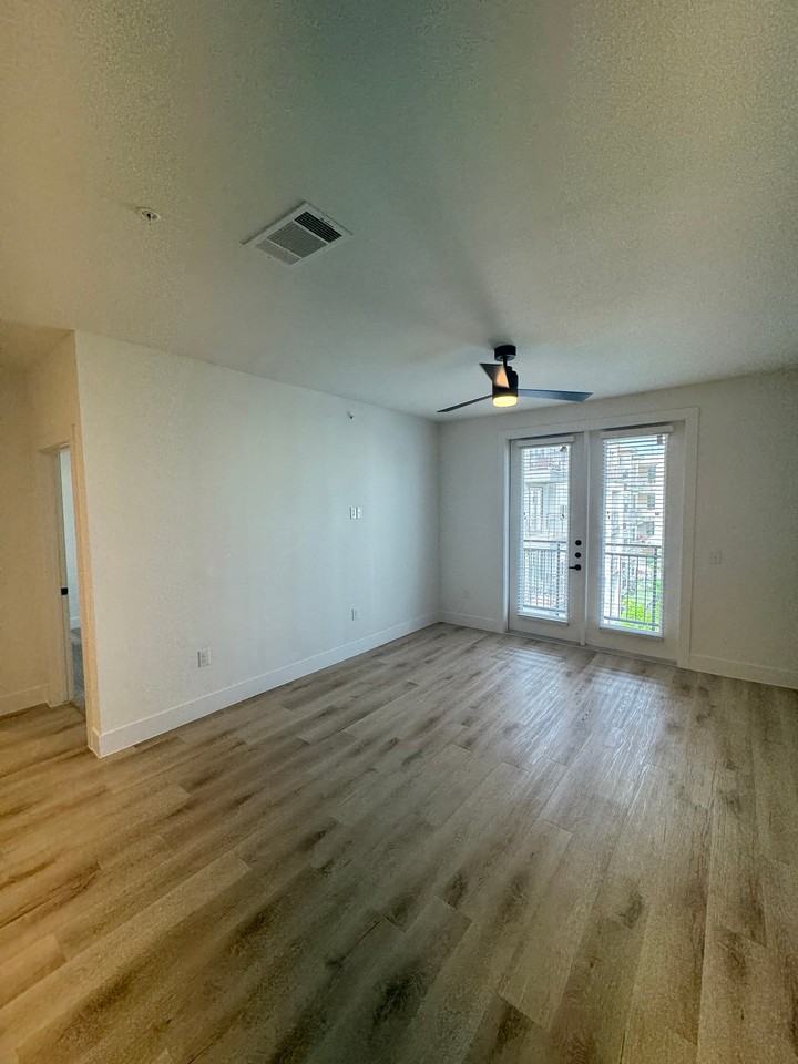 2343 Portman Ave #9101 - Photo 4 of 9