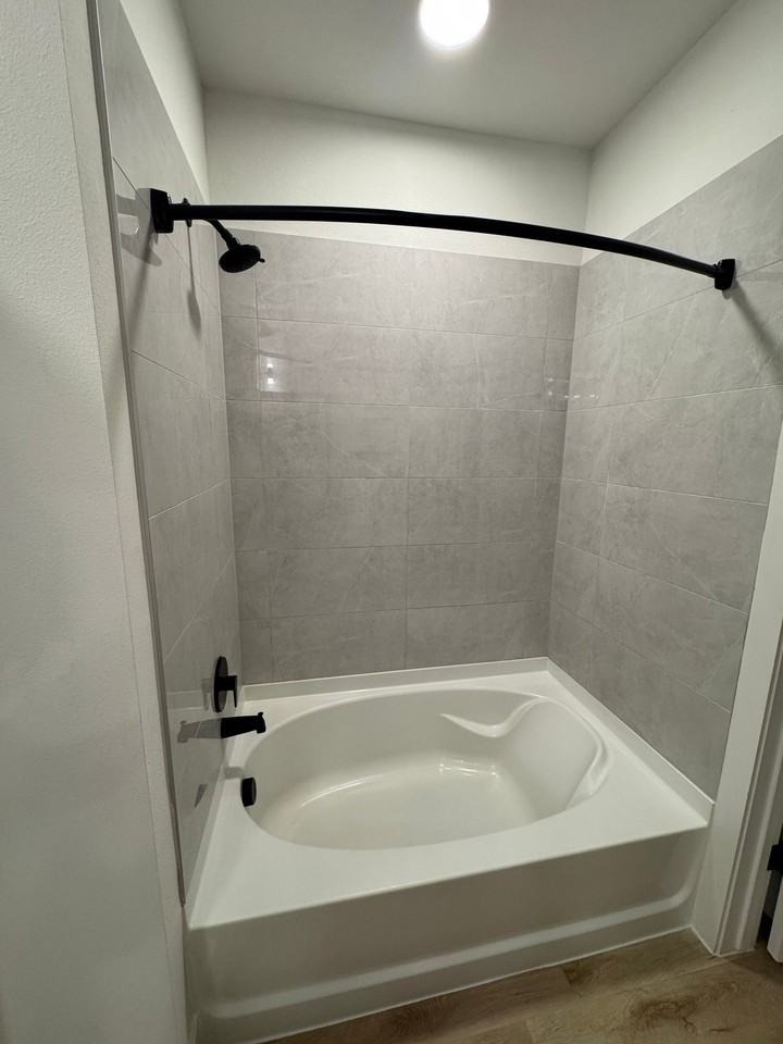 2343 Portman Ave #9101 - Photo 7 of 9