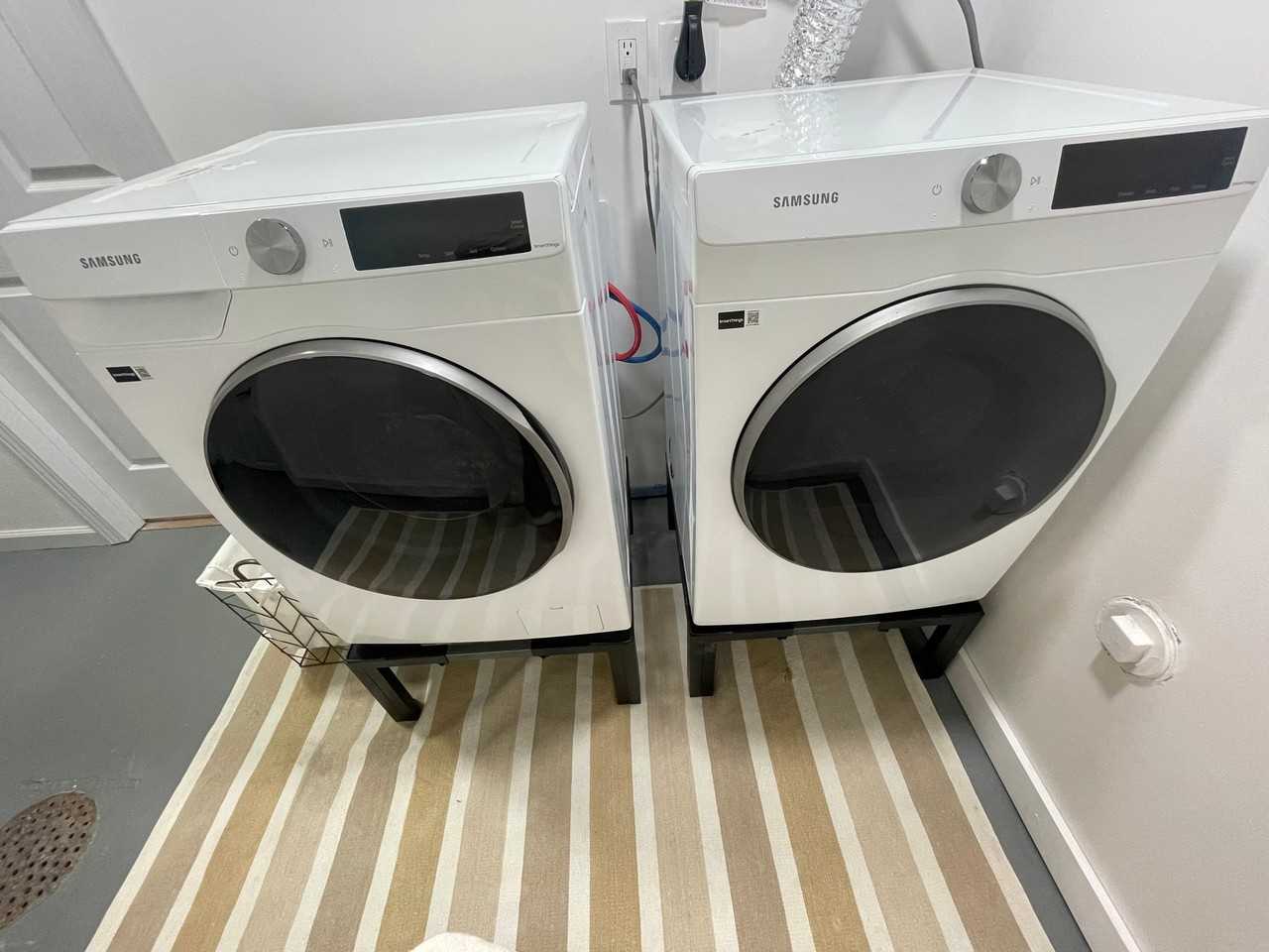 1215 Delor Ave - Photo 3 of 8