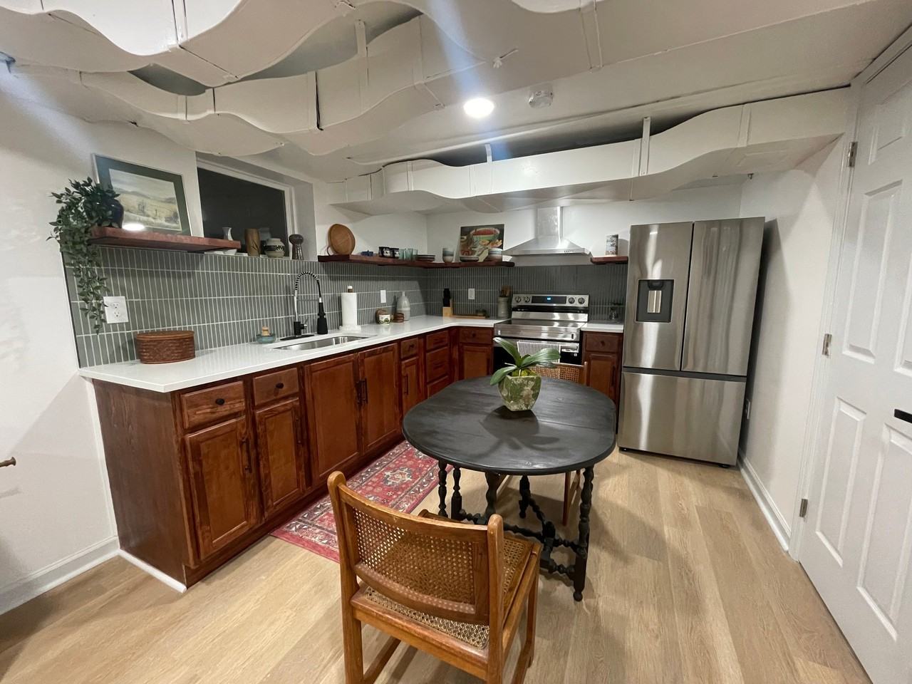 1215 Delor Ave - Photo 4 of 8