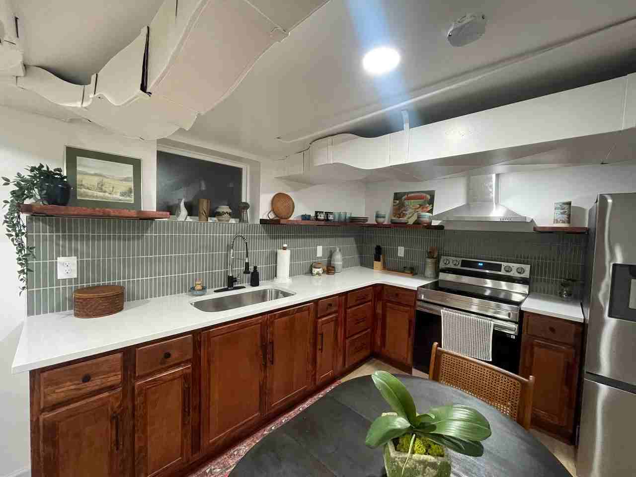 1215 Delor Ave - Photo 5 of 8