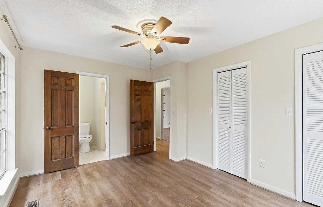 1233 Frances St - Photo 7 of 10