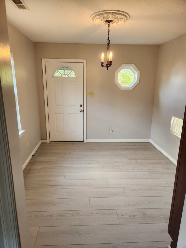 2409 Courtland St #2409 - Photo 4 of 7