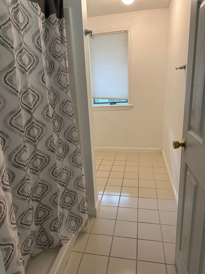 1 Kenrick Ter #B - Photo 7 of 13