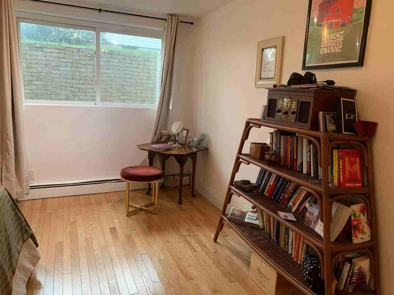 11 Bridge St #B - Photo 6 of 18